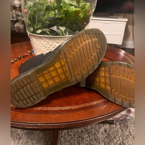 DR. MARTENS
DR. MARTENS BOOT 1460 VINTAGE UNISEX - Picture 11 of 13